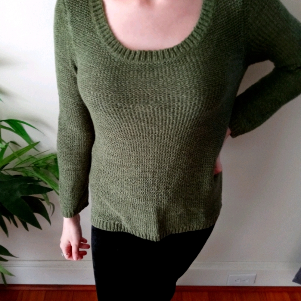 Crochet Green Sweater